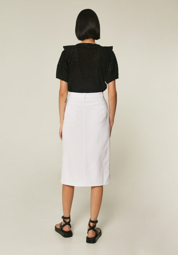 Back photo, model wears five pocket skirt