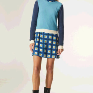 Model wears multicolour blue knitted jumper
