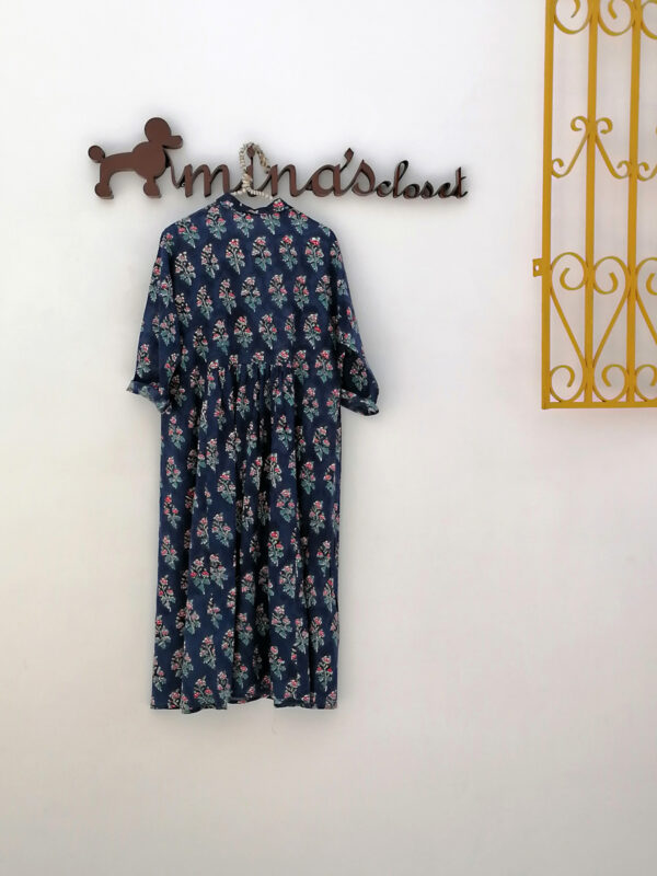 Back photo, blue midi floral dress